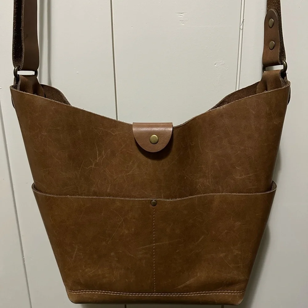 Orcas Island Leather Goods Sidney Brown Leather Shoulder Bag bucket bag in Toast